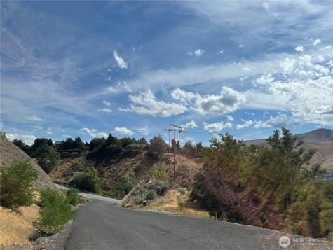 3825 Sunridge Lane Wenatchee WA 98801