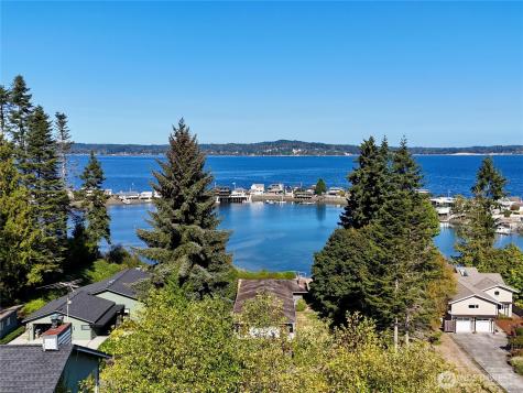 10240 NE Lafayette Avenue Bainbridge Island WA 98110