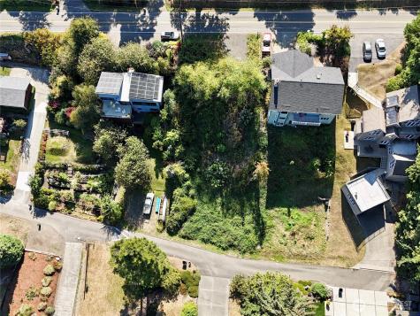 10240 NE Lafayette Avenue Bainbridge Island WA 98110