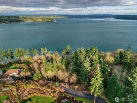 2401 Solar View Poulsbo WA 98345