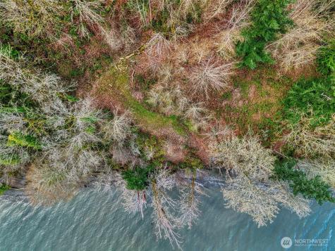 2401 NE Solar View Court Poulsbo WA 98345
