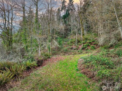 2401 NE Solar View Court Poulsbo WA 98345