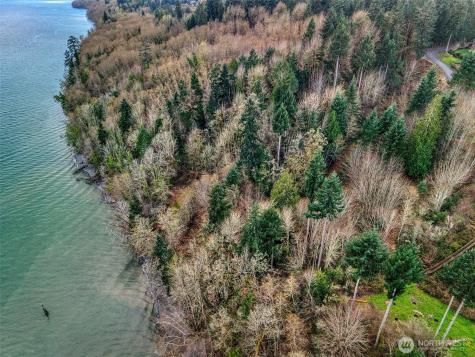 2401 NE Solar View Court Poulsbo WA 98345