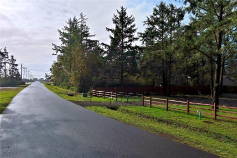 1013 Discovery Avenue SE Ocean Shores WA 98569