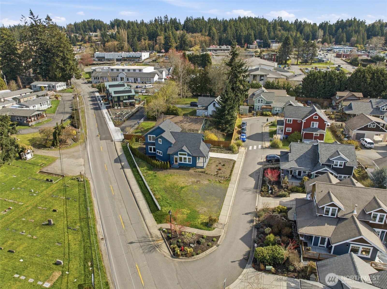 515 Antonson Lane NE Poulsbo WA 98370