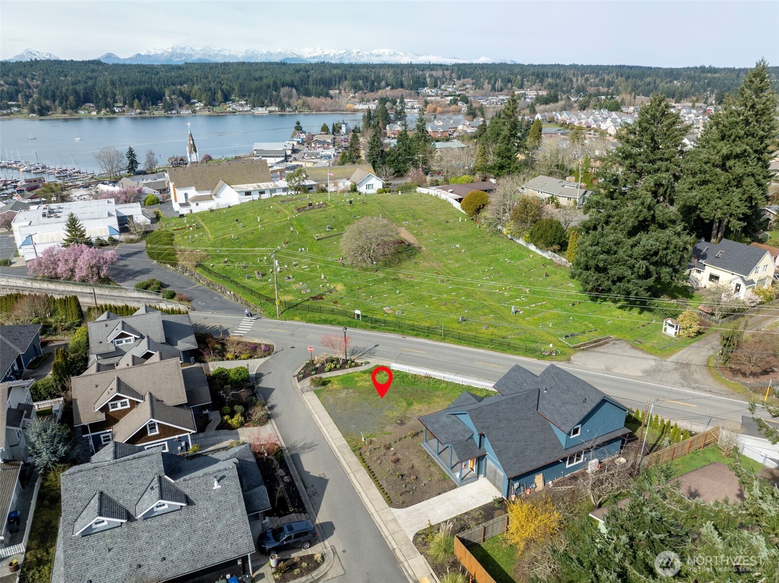 515 Antonson Lane NE Poulsbo WA 98370