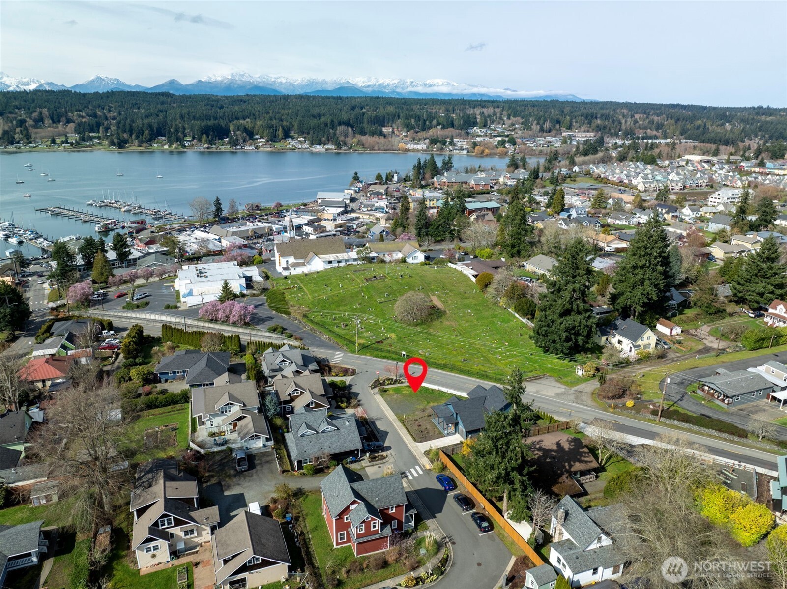 515 Antonson Lane NE Poulsbo WA 98370