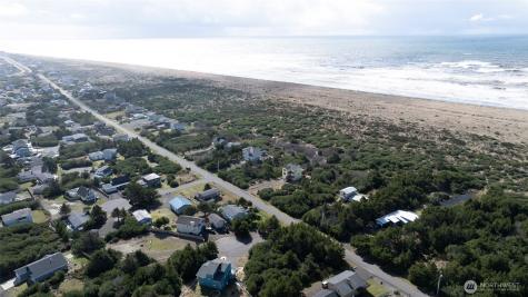 749 S Sand Dune Avenue SW Ocean Shores WA 98569