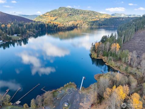 2 Roosevelt Road Mineral WA 98356