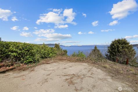 1679 Miracle Mile Drive E Port Orchard WA 98366