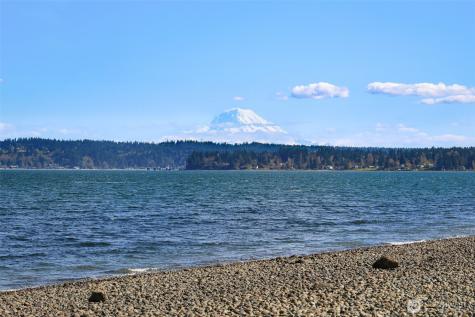 1679 Miracle Mile Drive E Port Orchard WA 98366