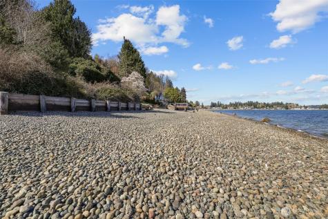 1679 Miracle Mile Drive E Port Orchard WA 98366
