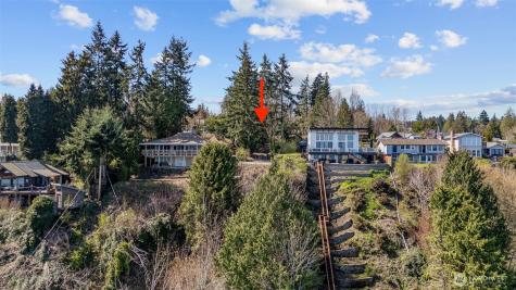 1679 Miracle Mile Drive E Port Orchard WA 98366