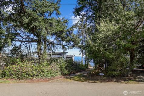 1679 Miracle Mile Drive E Port Orchard WA 98366