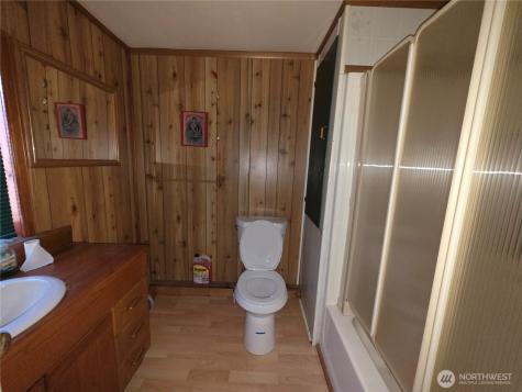 105 Emily Road Oroville WA 98844