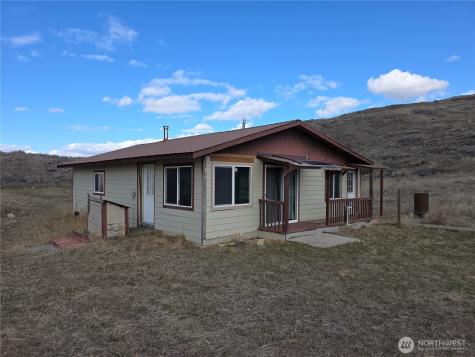 105 Emily Road Oroville WA 98844