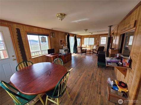 105 Emily Road Oroville WA 98844