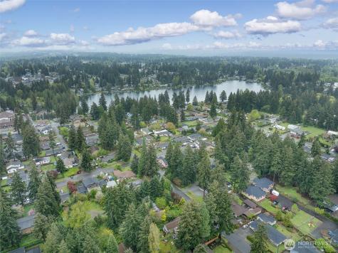 31021 20th Avenue S Federal Way WA 98003
