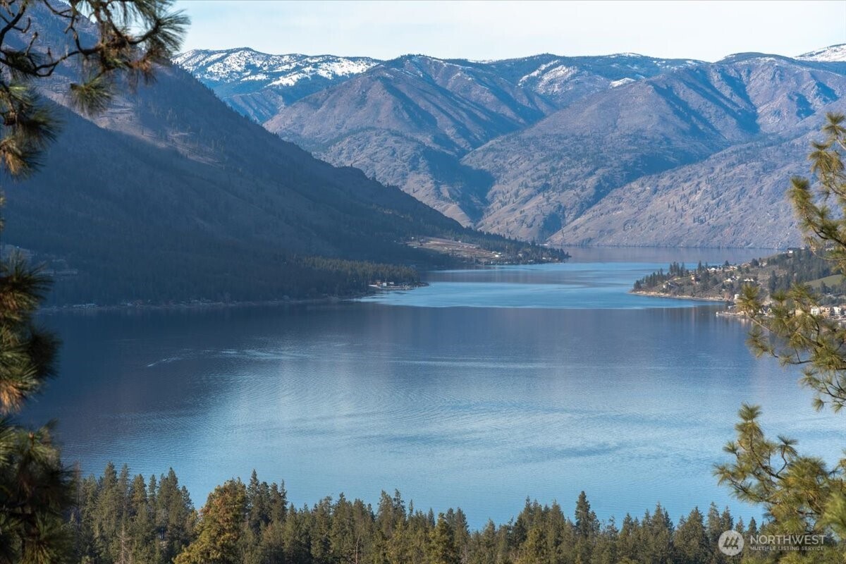 990 Upper Ridge Road Chelan WA 98816
