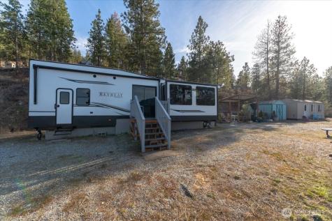 990 Upper Ridge Road Chelan WA 98816