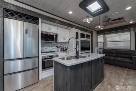 990 Upper Ridge Road Chelan WA 98816
