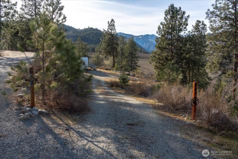 990 Upper Ridge Road Chelan WA 98816