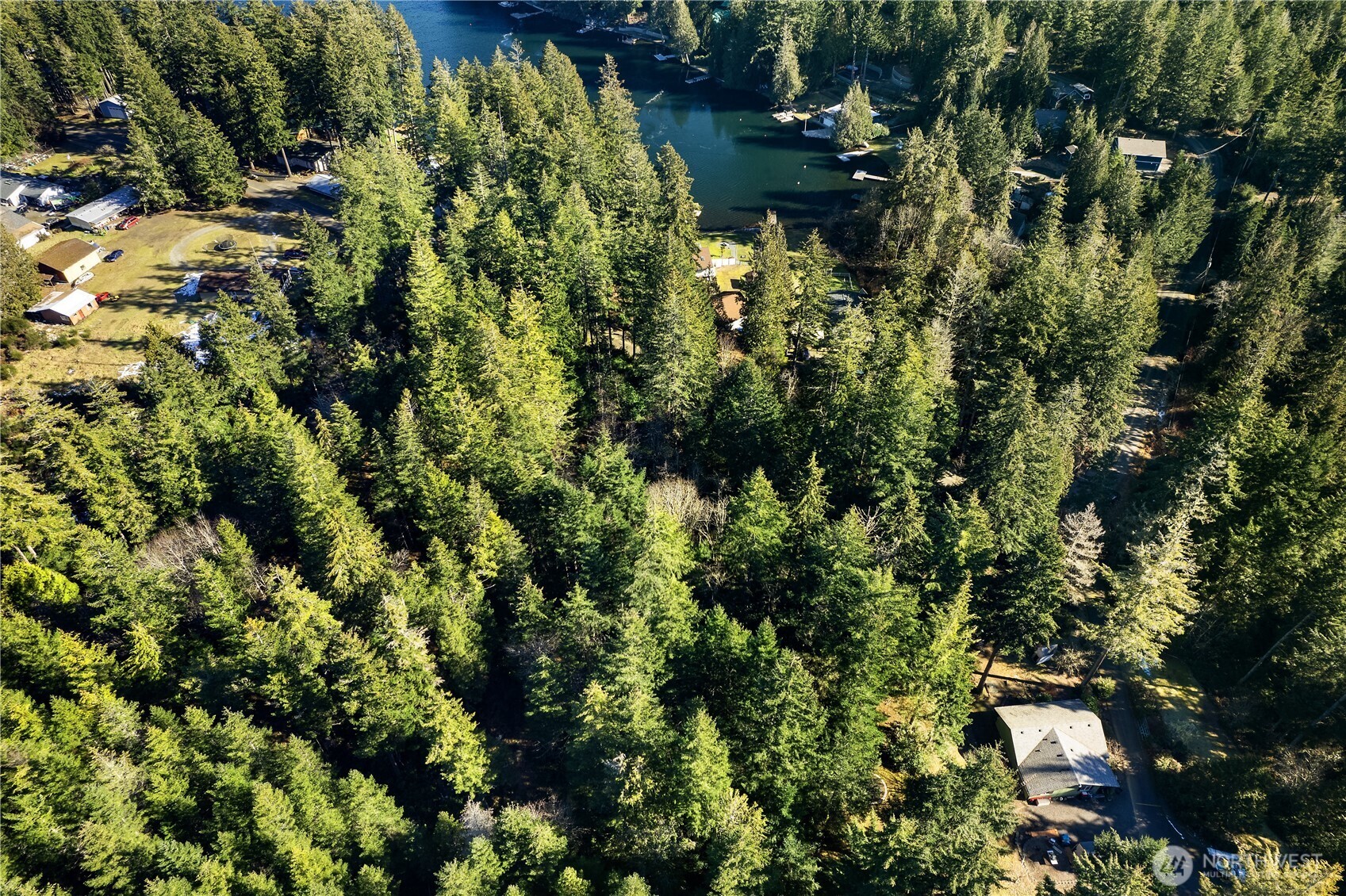 1651 E Phillips Lake Loop Road Shelton WA 98584