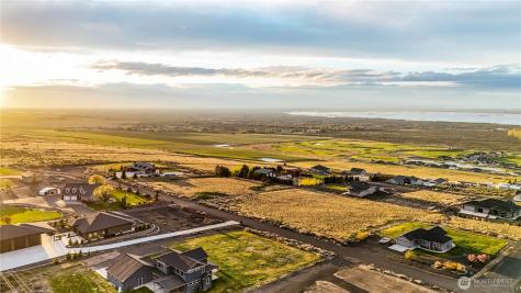 6766 Road 8.9 SE Othello WA 99344