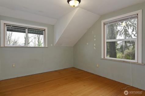 4729 Mount View Drive S Seattle WA 98108