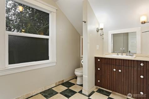 4729 Mount View Drive S Seattle WA 98108