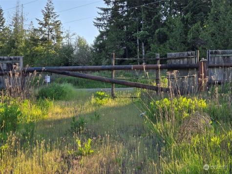 961 E Rasor Road Belfair WA 98528