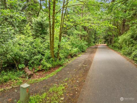0 NE Ocean (Lot B) Drive Bainbridge Island WA 98110