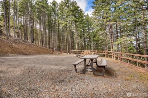 170 Pumphouse Hill Road Cle Elum WA 98922