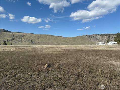 17 Sorona Way E Tonasket WA 98855