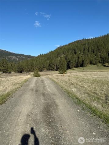 17 Sorona Way E Tonasket WA 98855