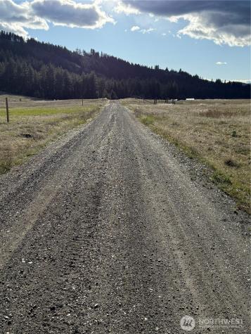 17 Sorona Way E Tonasket WA 98855