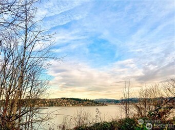 97 Xx Arrowsmith Avenue S Seattle WA 98118