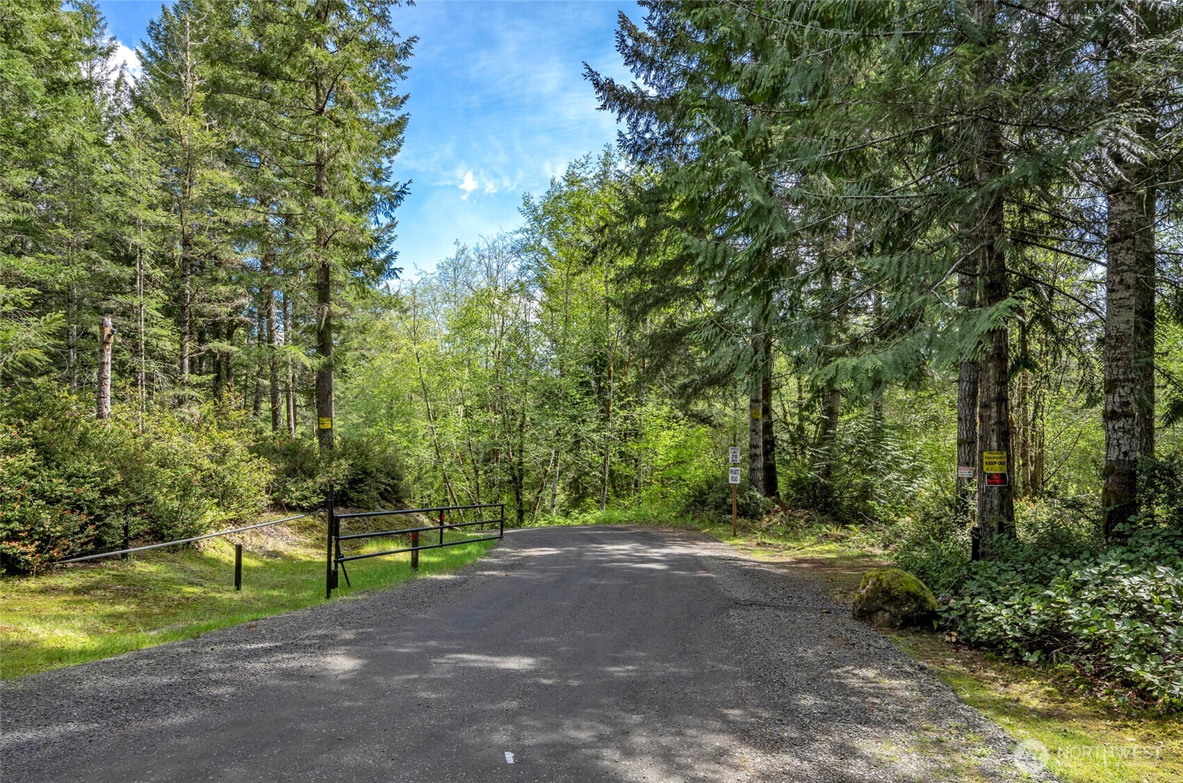 770 E April Avenue Grapeview WA 98546