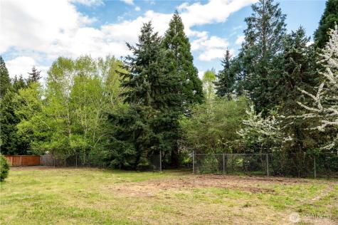 11409 93rd Avenue E Puyallup WA 98373