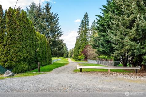 11409 93rd Avenue E Puyallup WA 98373