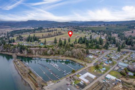 13 Sunnyfield Drive Cathlamet WA 98612