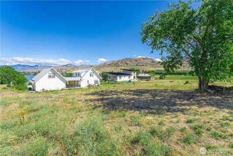220 Roses Lake Drive Manson WA 98831