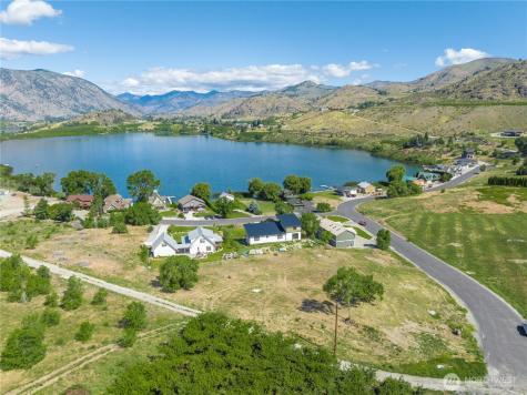 220 Roses Lake Drive Manson WA 98831