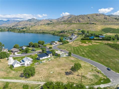 220 Roses Lake Drive Manson WA 98831