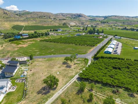 220 Roses Lake Drive Manson WA 98831