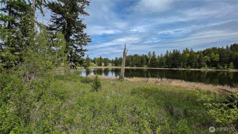 196 Davies Road Oroville WA 98844