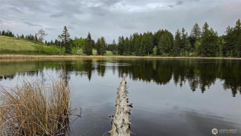 196 Davies Road Oroville WA 98844
