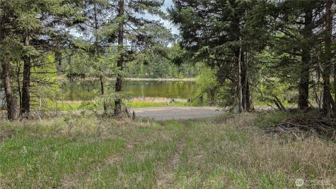 196 Davies Road Oroville WA 98844