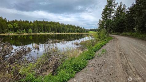 196 Davies Road Oroville WA 98844