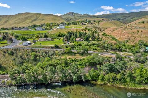 2080 Sleepy Hollow Road Wenatchee WA 98801